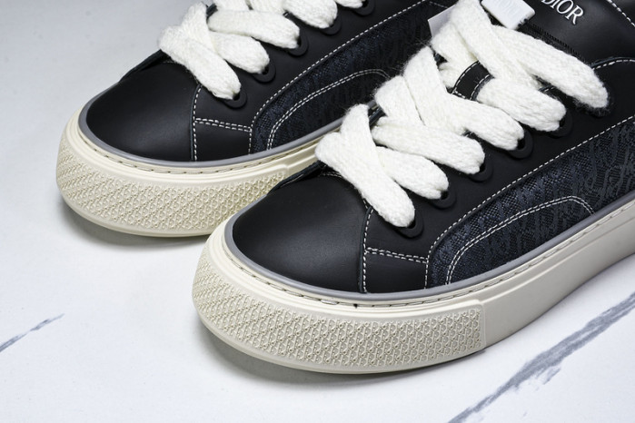 D10r b33 sneaker (eu38-46)