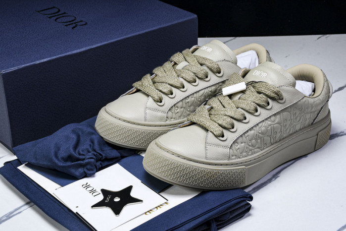D10r b33 sneaker (eu38-46)