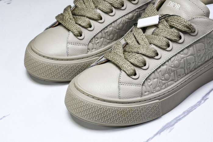 D10r b33 sneaker (eu38-46)