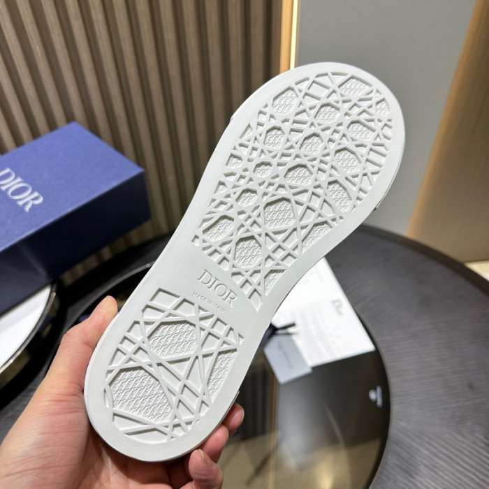 D10r b33 sneaker (eu38-46)