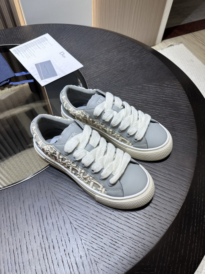 D10r b33 sneaker (eu38-46)