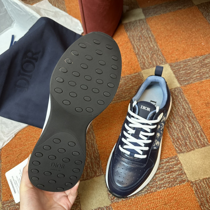 D10r b25 sneaker