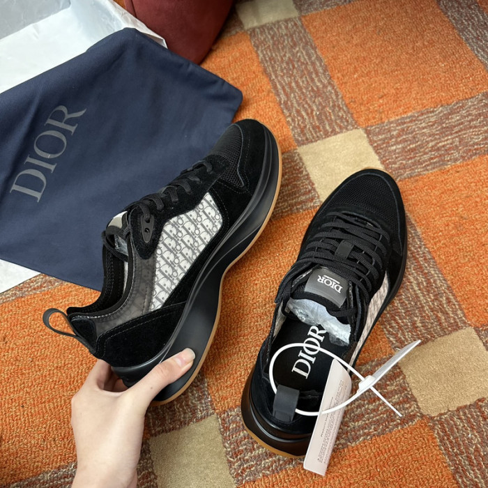D10r b25 sneaker
