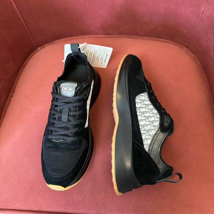 D10r b25 sneaker