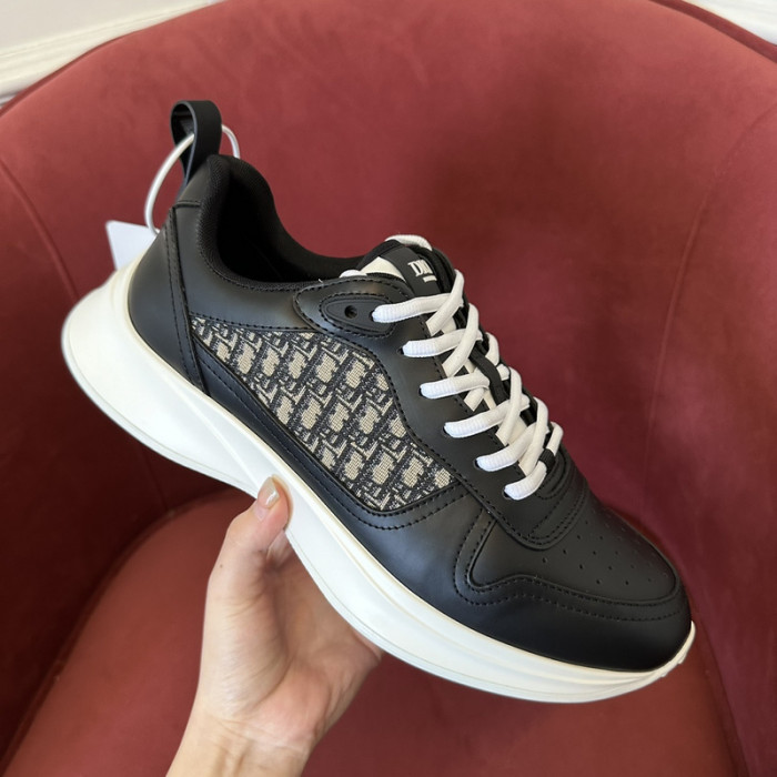 D10r b25 sneaker