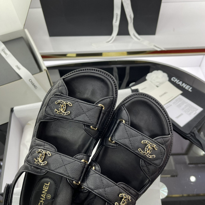 Ch*el sandal