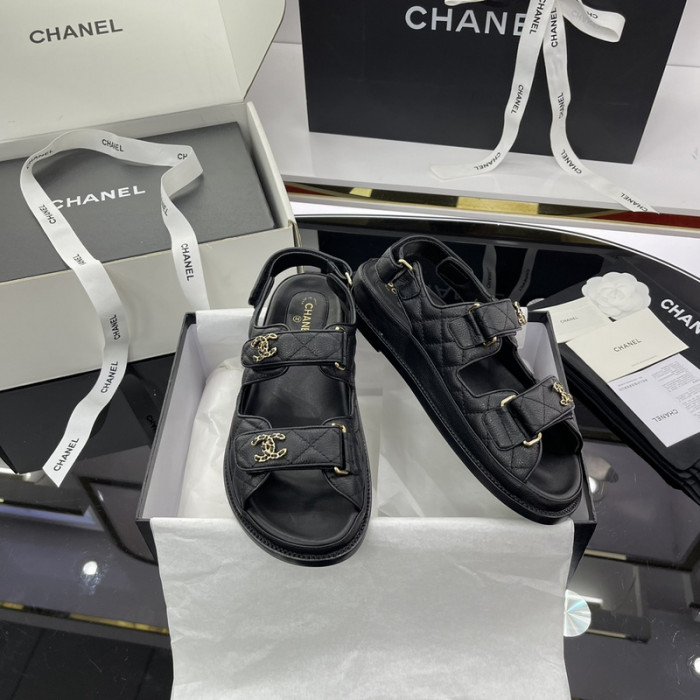 Ch*el sandal