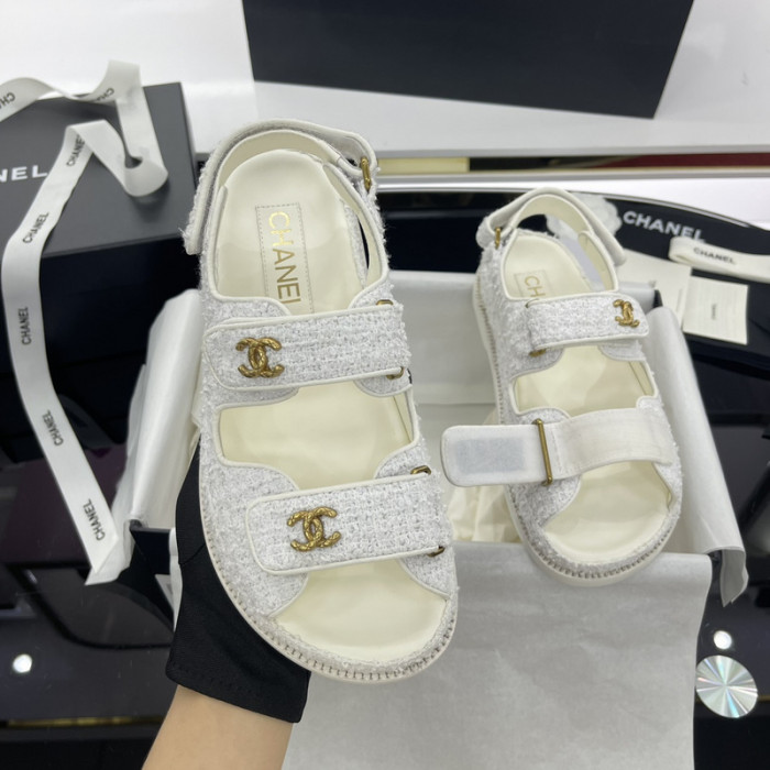 Ch**el sandal