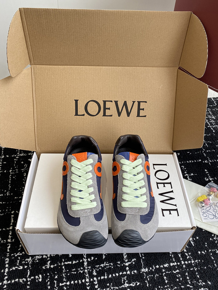 Loe*we Ballet Runner