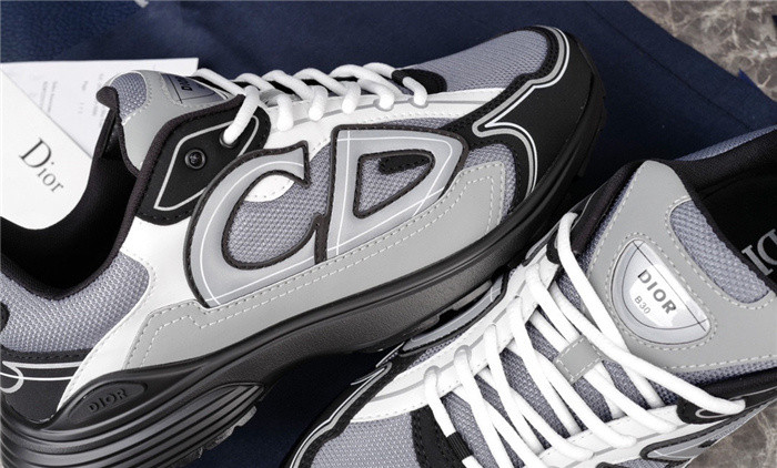 D*or b30 sneaker