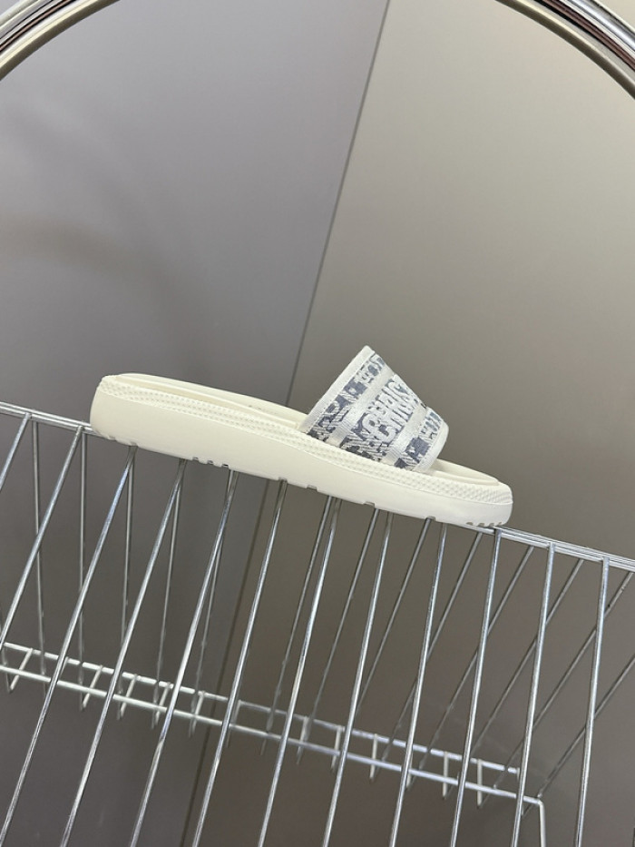D10r lady sandals