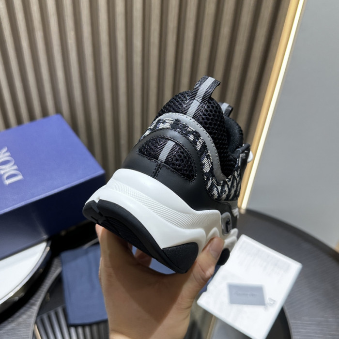 D10r b22 sneaker