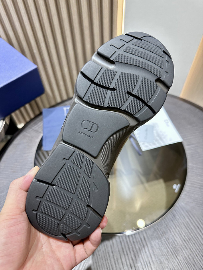 D10r b22 sneaker