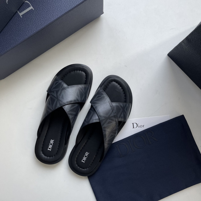 D10r sandal