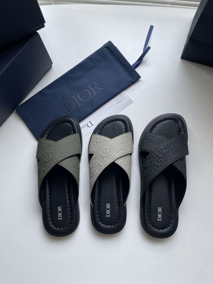 D10r sandal
