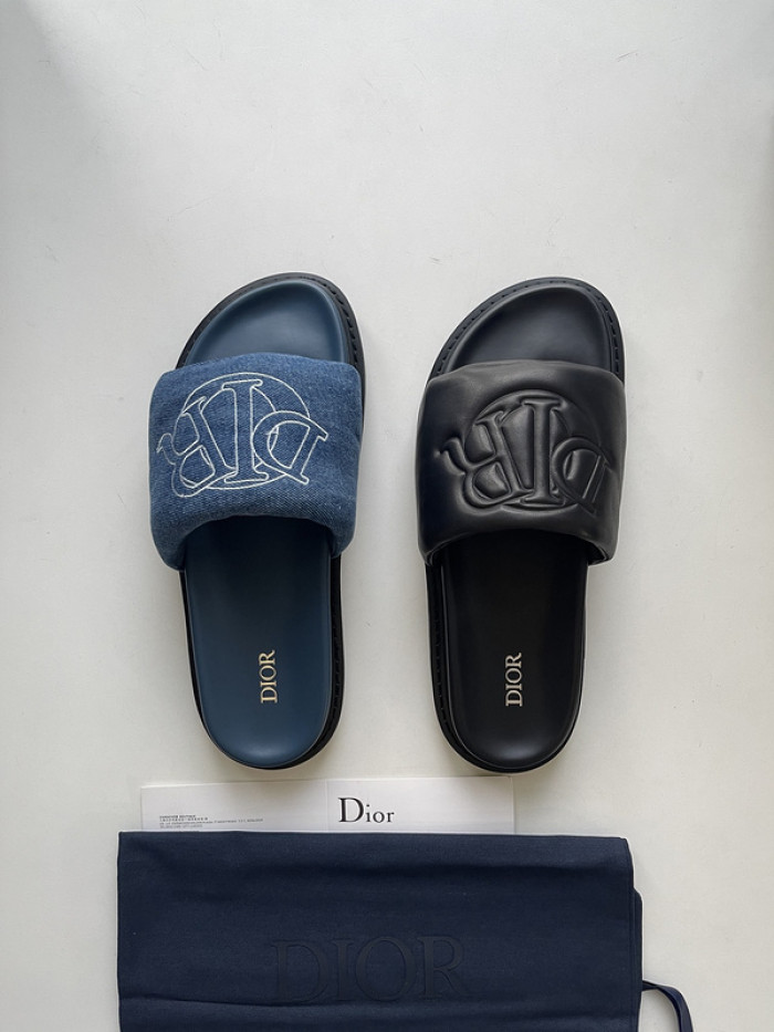 D10r sandal