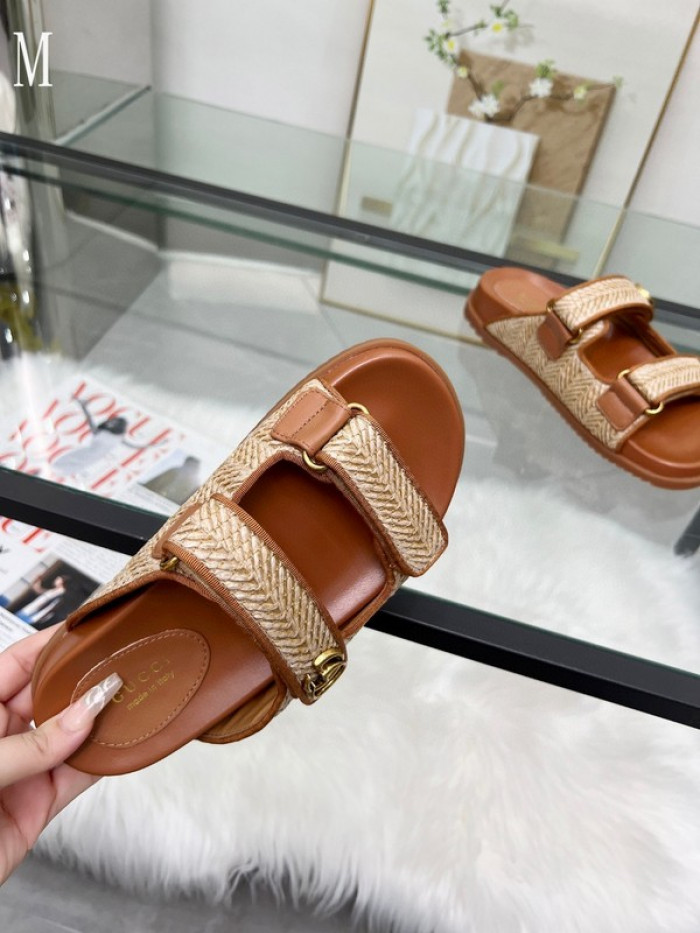Gv*c sandals