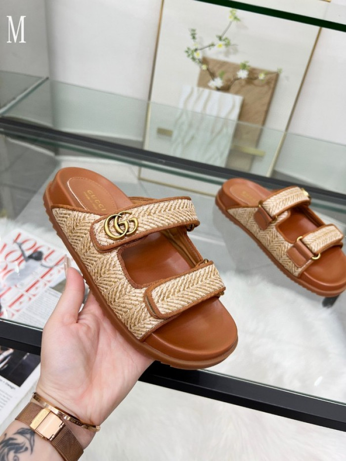Gv*c sandals
