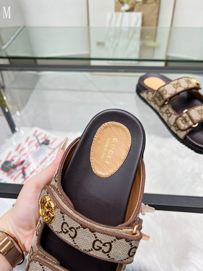 Gv*c sandals