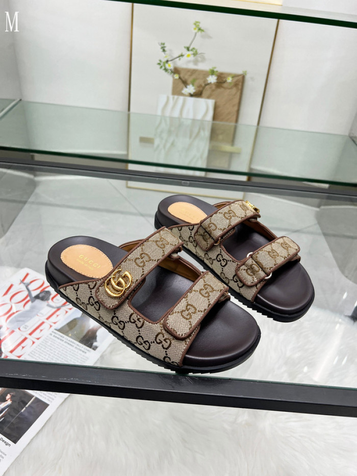 Gv*c sandals