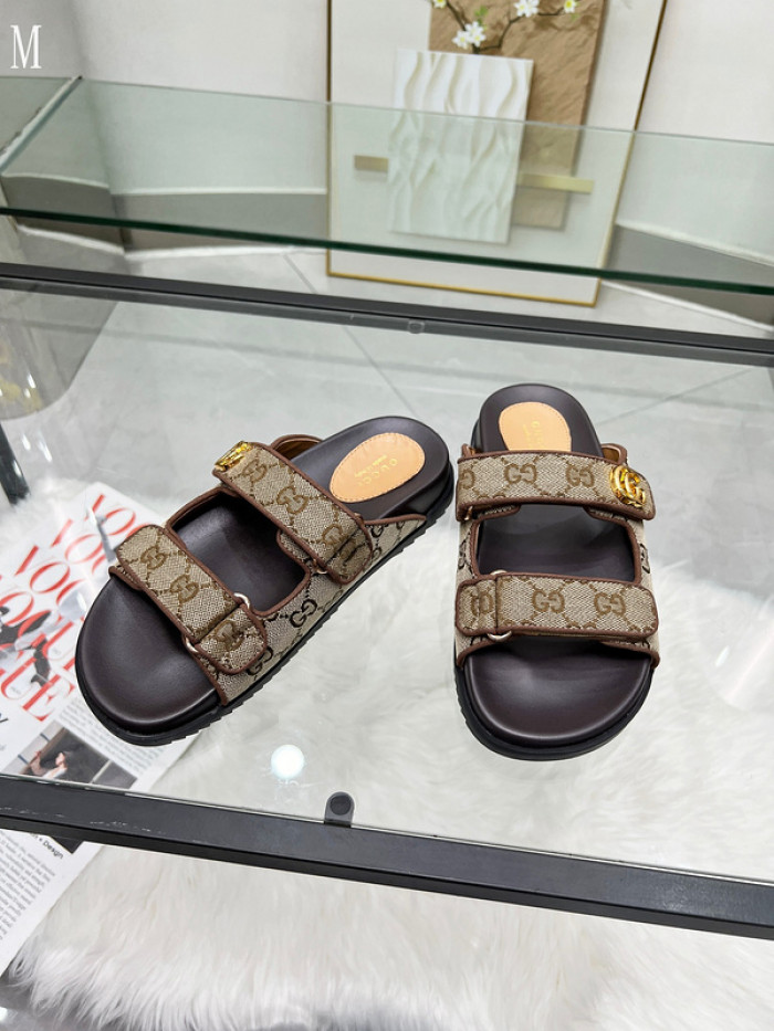 Gv*c sandals