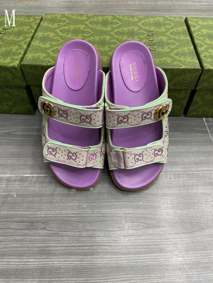 Gv*c sandals