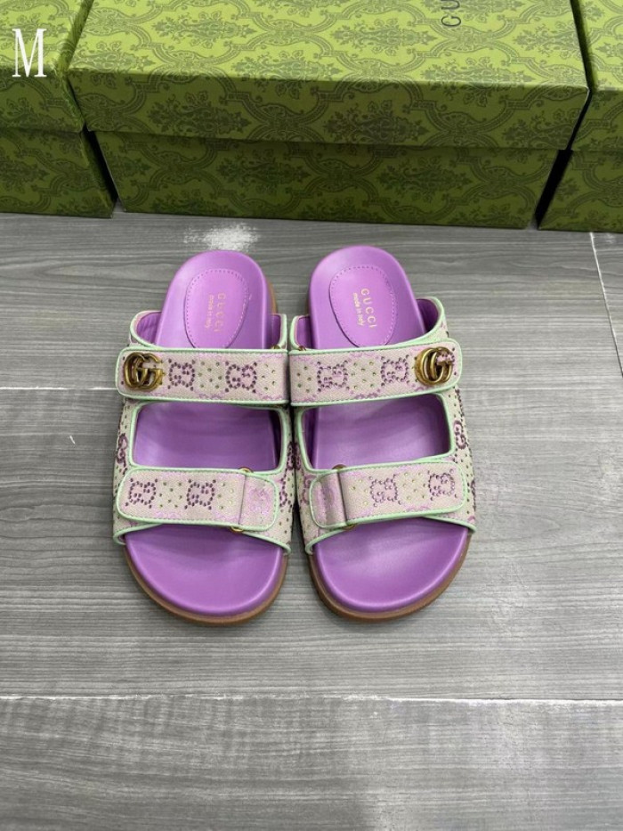 Gv*c sandals