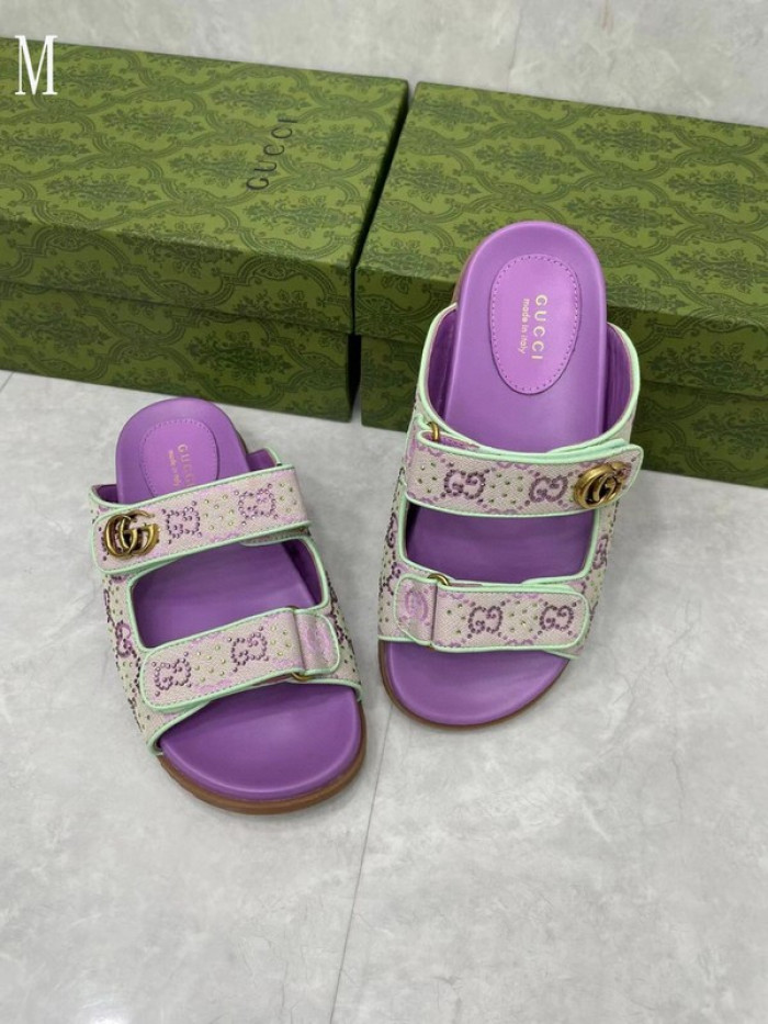 Gv*c sandals