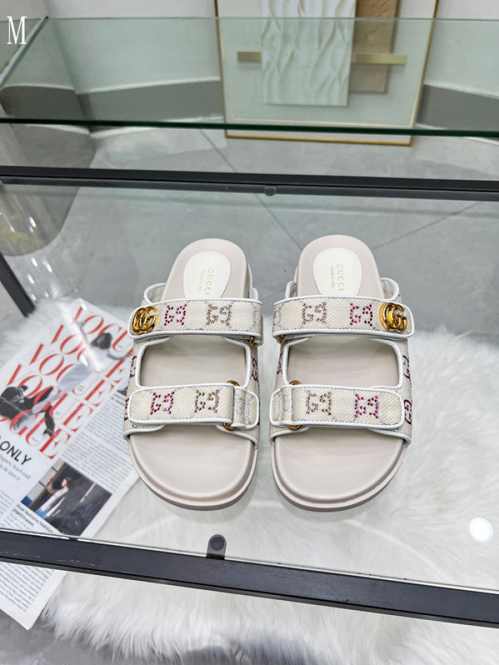 Gv*c sandals