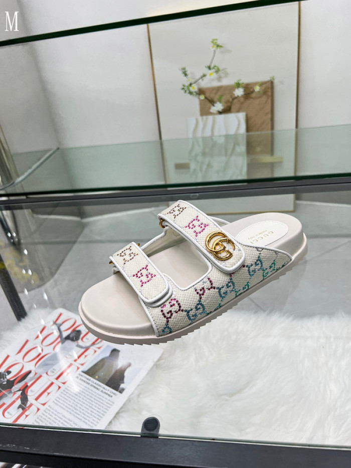 Gv*c sandals