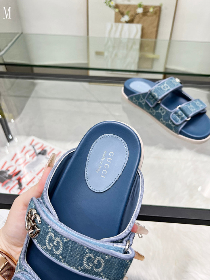 Gv*c sandals