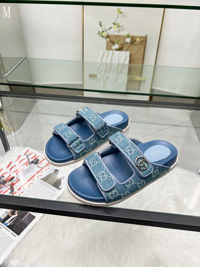 Gv*c sandals