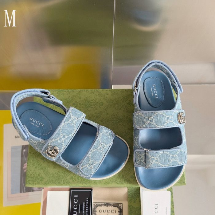 Gv*c sandals