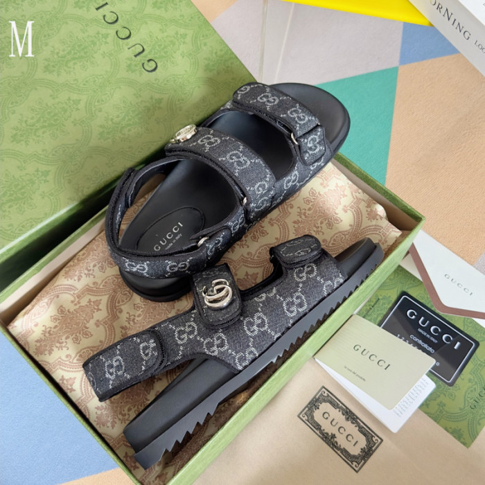 Gv*c sandals
