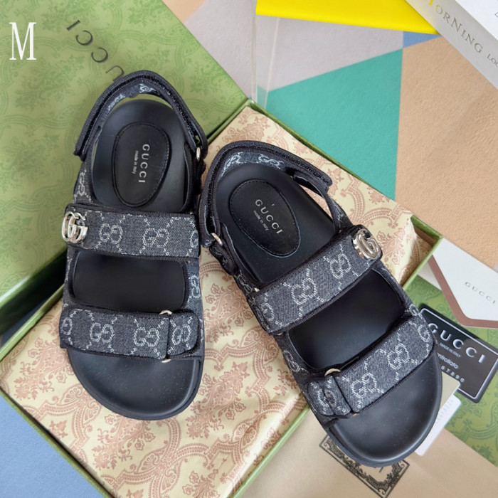 Gv*c sandals