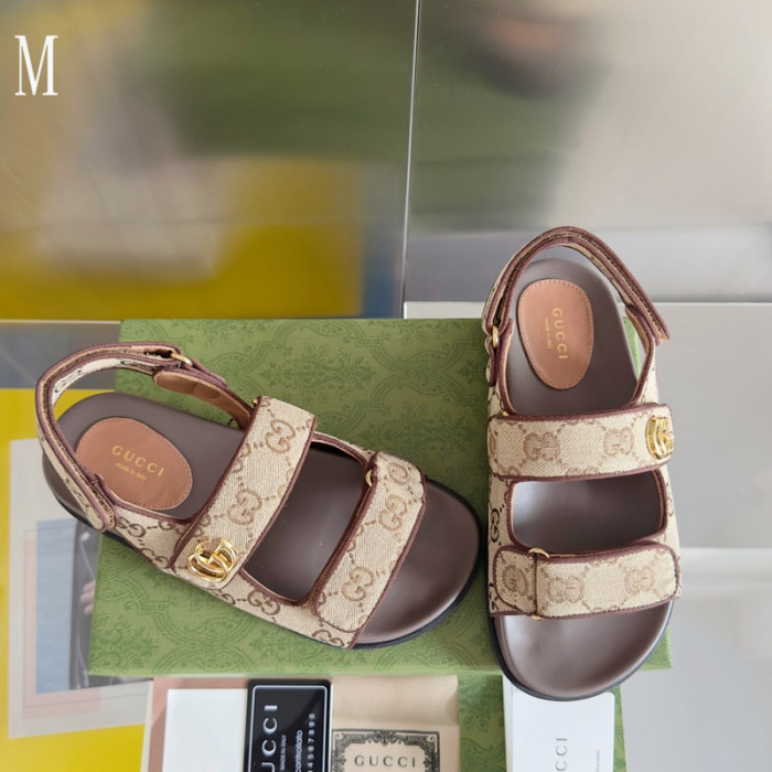Gv*c sandals