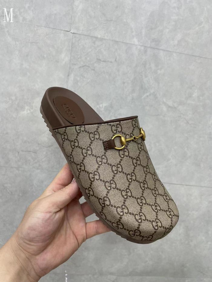 Gv*c sandals