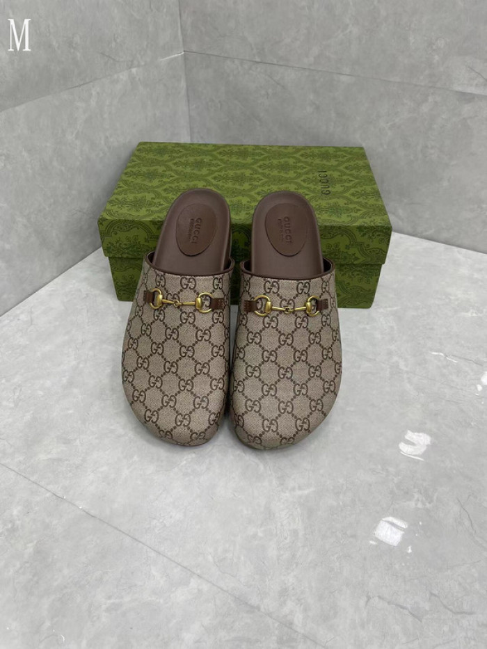 Gv*c sandals