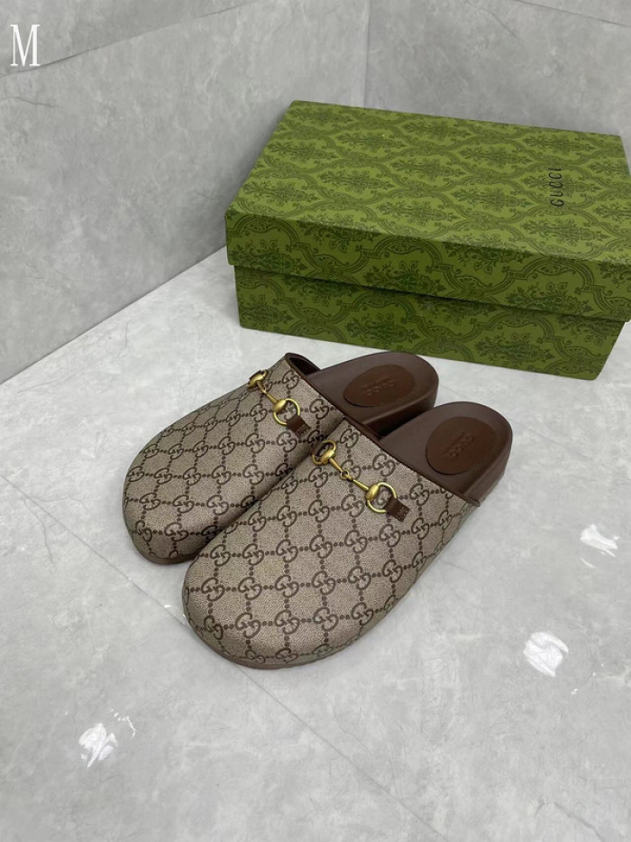 Gv*c sandals