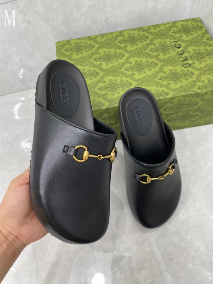 Gv*c sandals