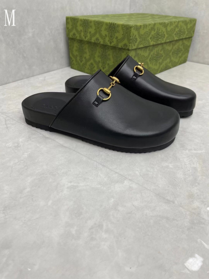 Gv*c sandals