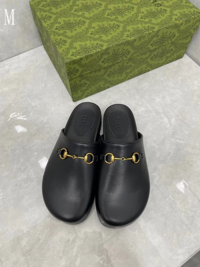 Gv*c sandals