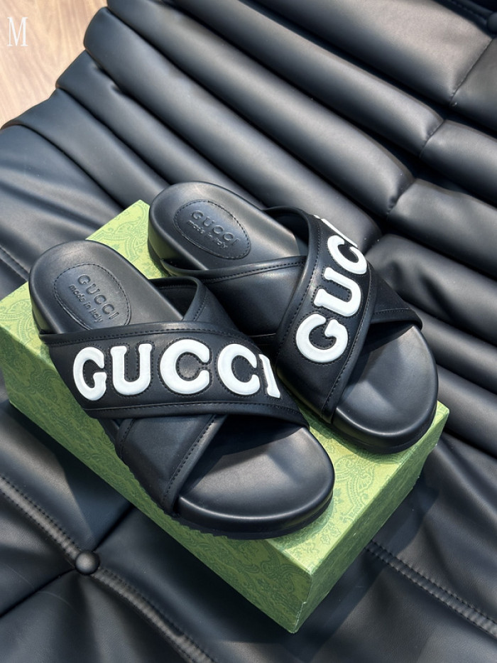 Gv*c sandals