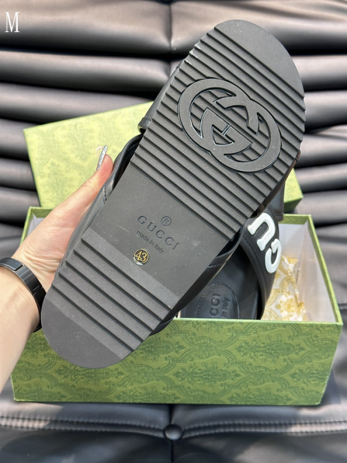 Gv*c sandals