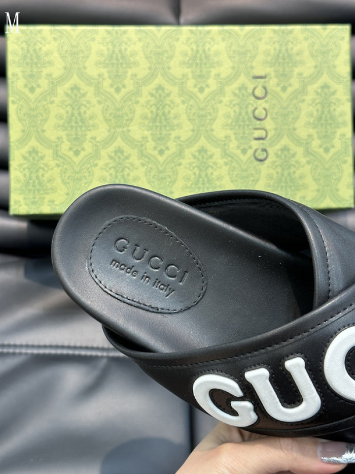 Gv*c sandals