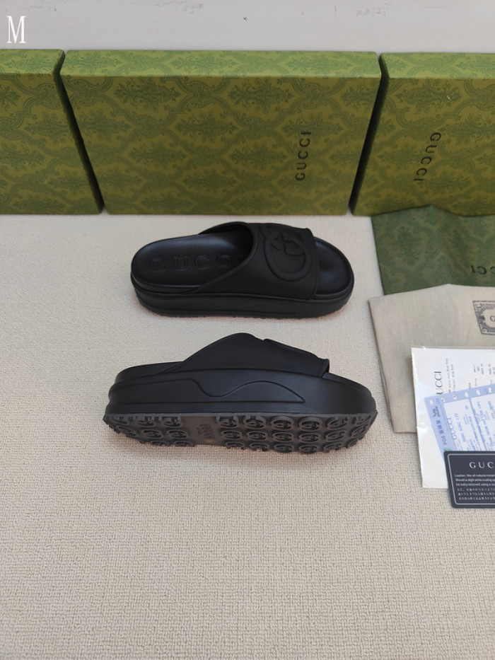 Gv*c sandals