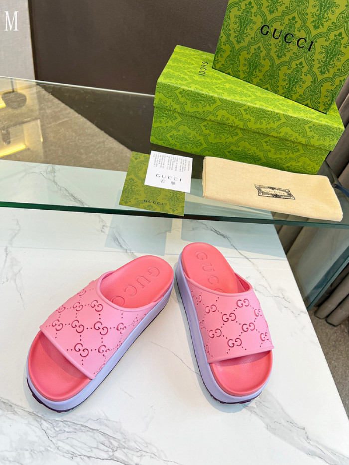 Gv*c sandals