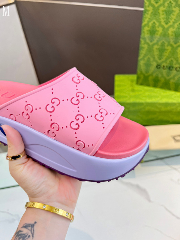 Gv*c sandals