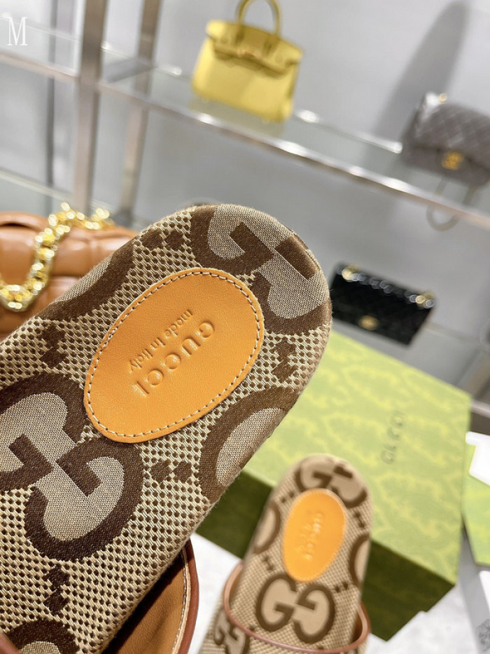 Gv*c sandals