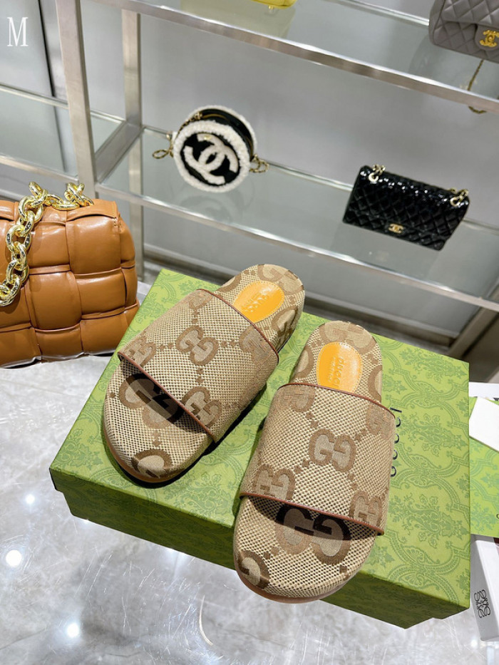 Gv*c sandals